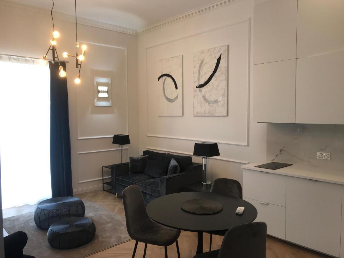 Lazare Maison De Maitre , Appartements De Standing Avec Parking Privatif A Seulement 7 Minutes A Pied Du Centre Historique De Béziers Exteriör bild