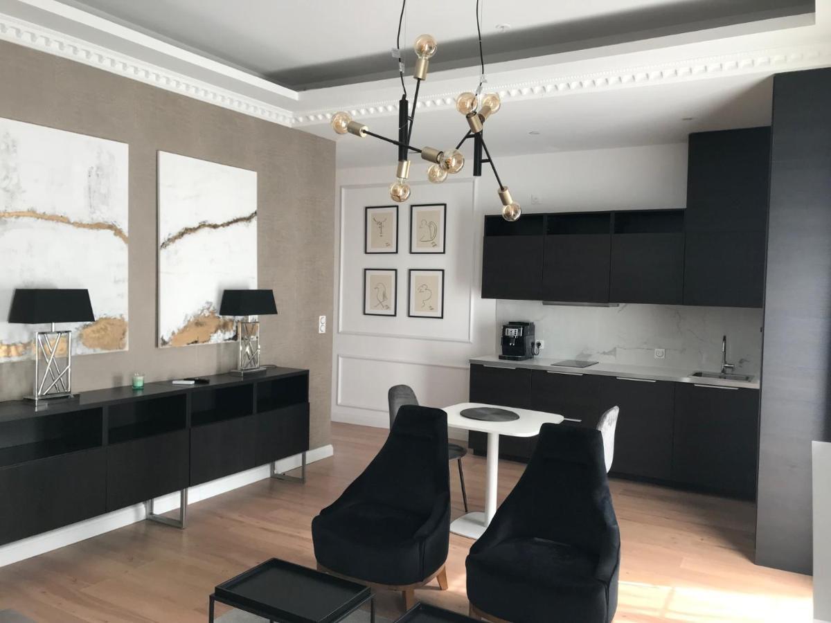 Lazare Maison De Maitre , Appartements De Standing Avec Parking Privatif A Seulement 7 Minutes A Pied Du Centre Historique De Béziers Exteriör bild